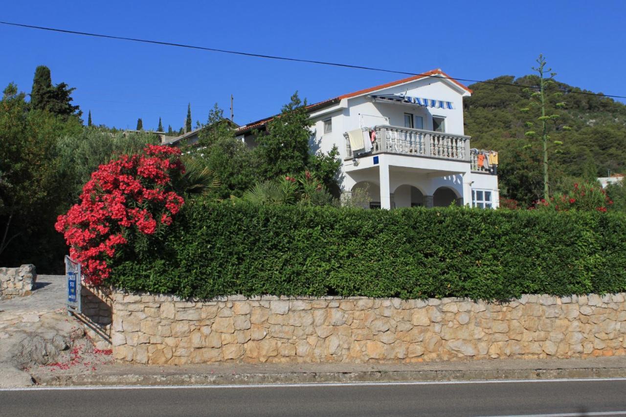 Apartments With A Parking Space Preko, Ugljan - 8224 מראה חיצוני תמונה