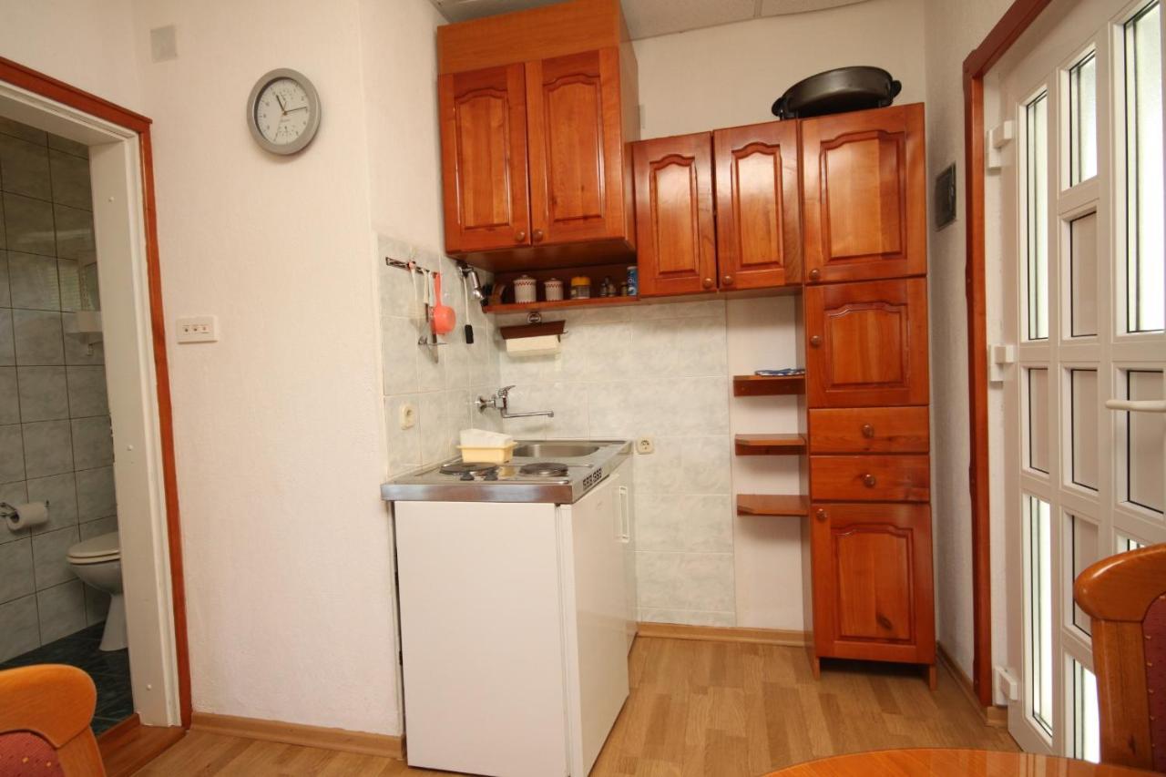 Apartments With A Parking Space Preko, Ugljan - 8224 מראה חיצוני תמונה