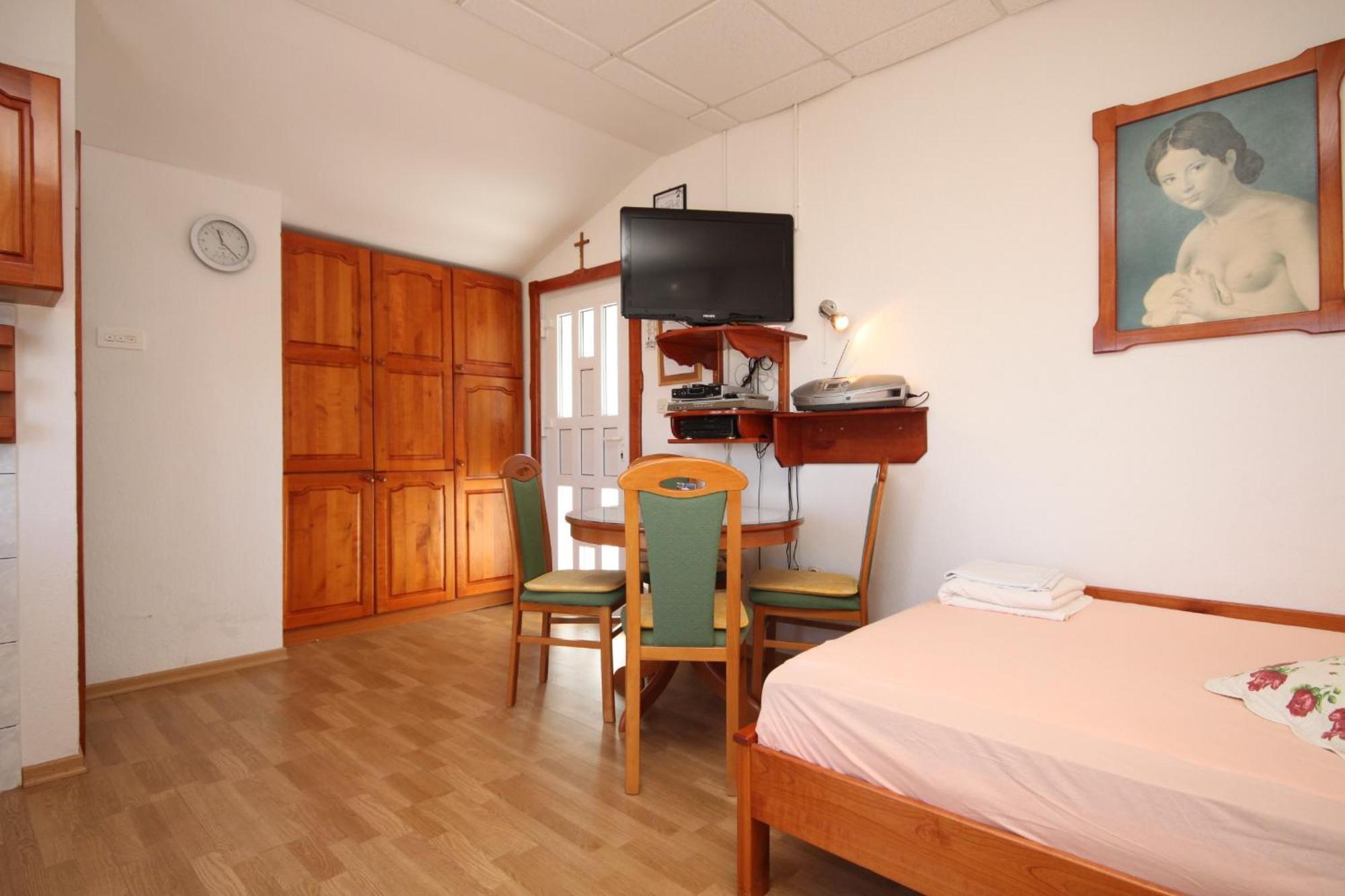 Apartments With A Parking Space Preko, Ugljan - 8224 חדר תמונה