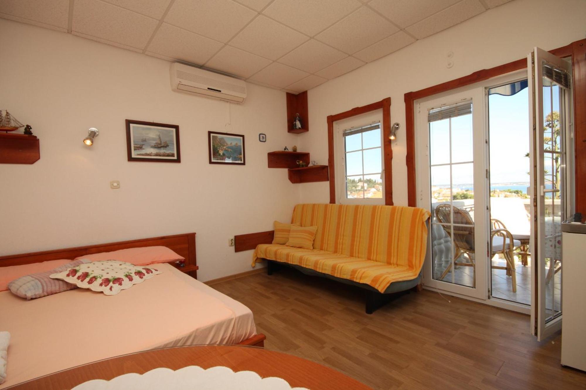 Apartments With A Parking Space Preko, Ugljan - 8224 חדר תמונה